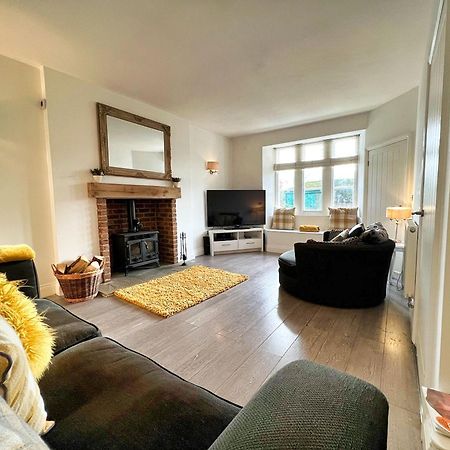 Norham Cottage: Rural Retreat with Beach Access and Dog-Friendly Amenities Berwick Upon Tweed Exterior photo